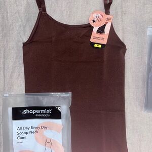 NWT Shapermint Essentials Chocolate Scoop Neck Cami Medium